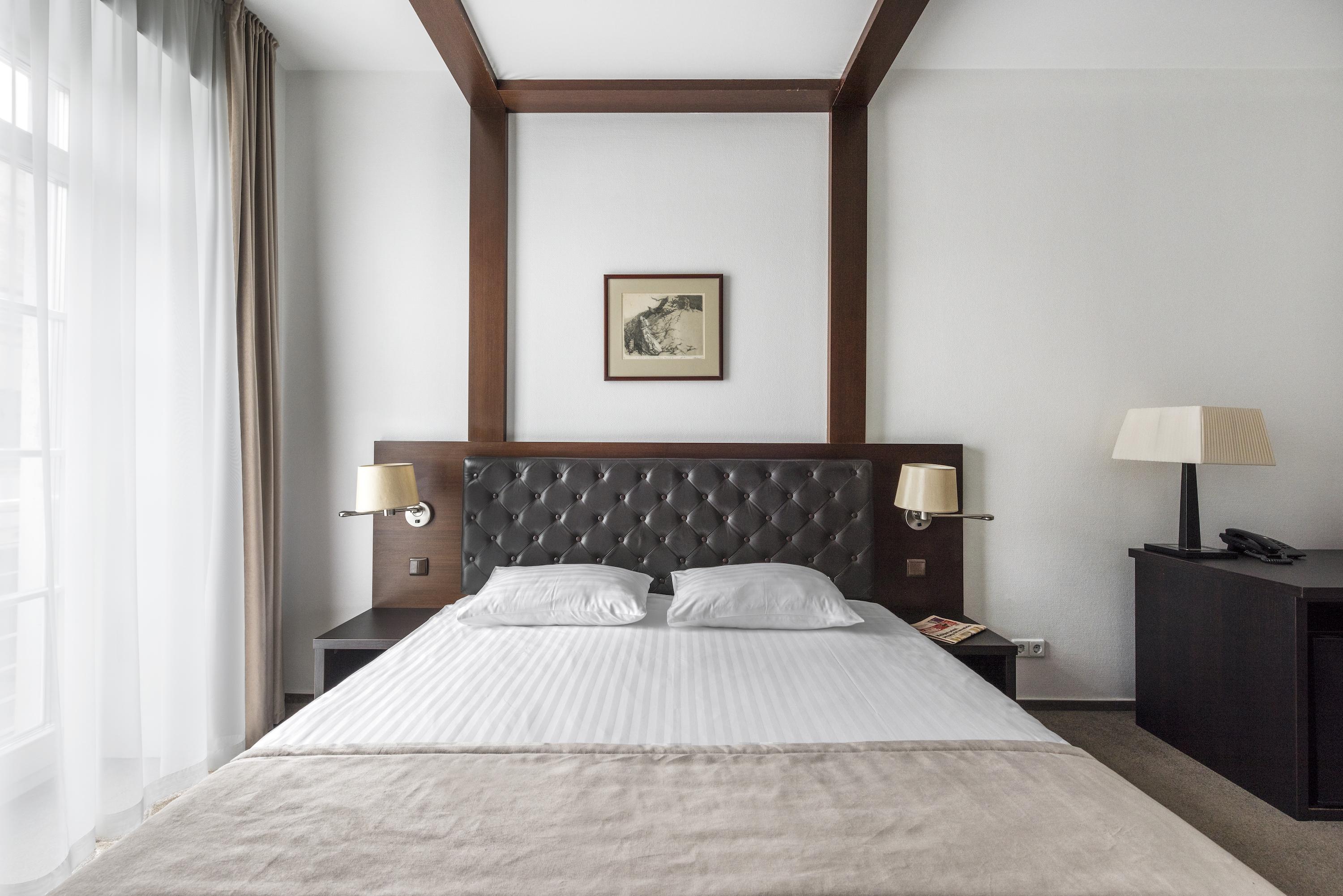 Amberton Cozy Hotel Каунас Экстерьер фото